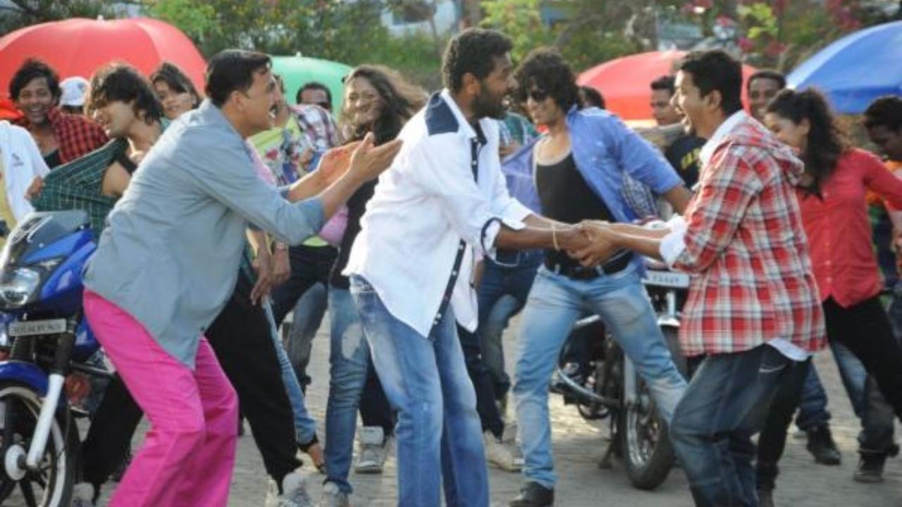 Prabhudeva in Rowdy Rathore
Prabhudeva is an accomplished dancer. When he chose to become a director, the choreography made it a point to face the camera once in a while. In Rowdy Rathore, he was seen in the song Chinta Ta Ta